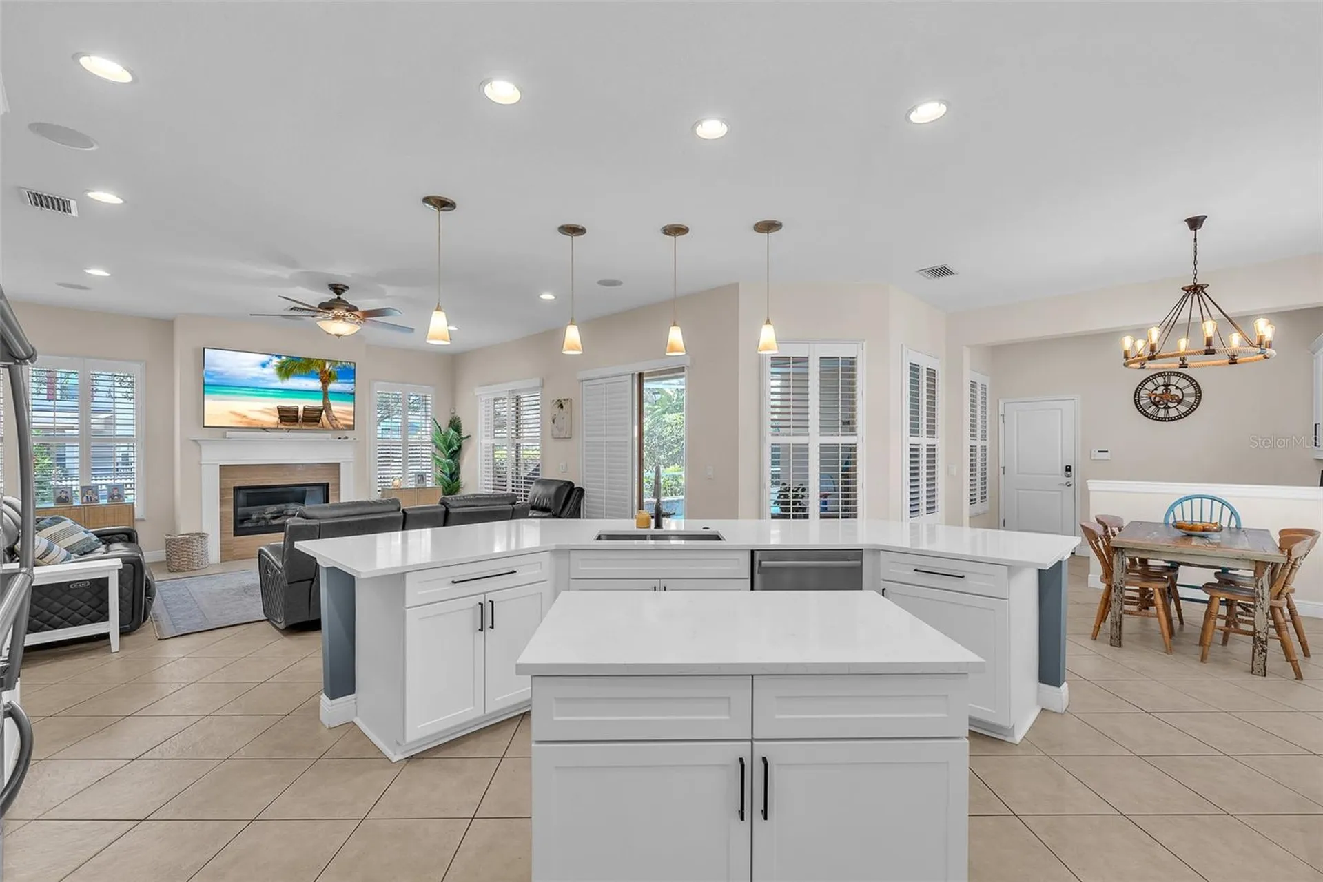 6207 Bleeker Street Riverview FL 33578