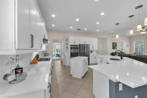 6207 Bleeker Street Riverview FL 33578