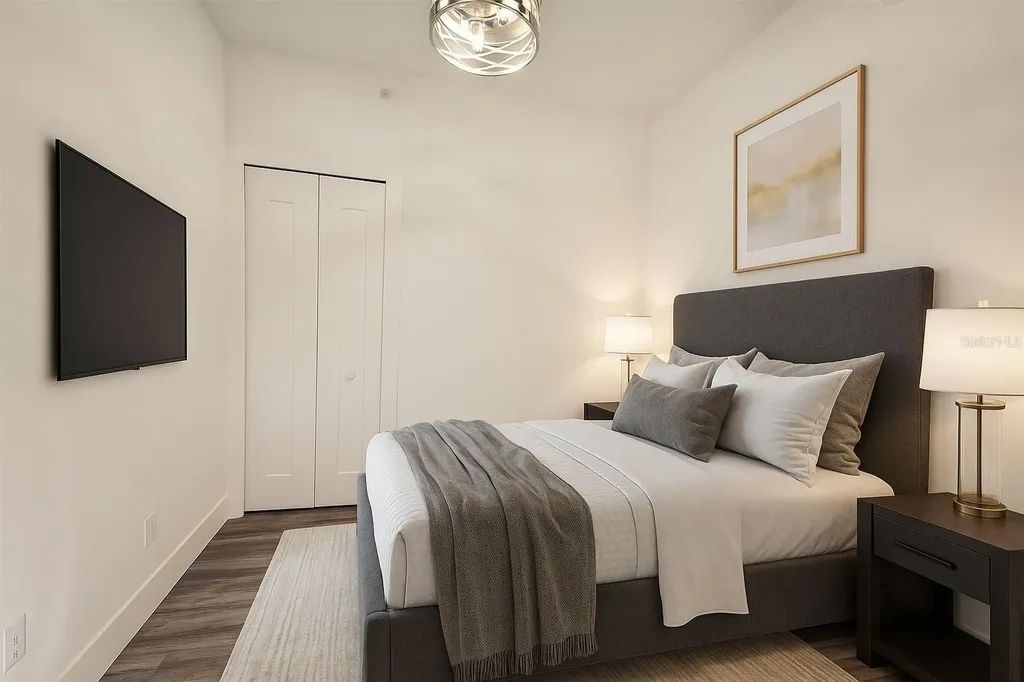 1709 N Tamiami Trail Sarasota FL 34234