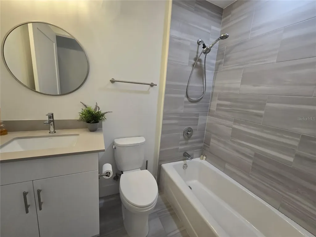 1709 N Tamiami Trail Sarasota FL 34234