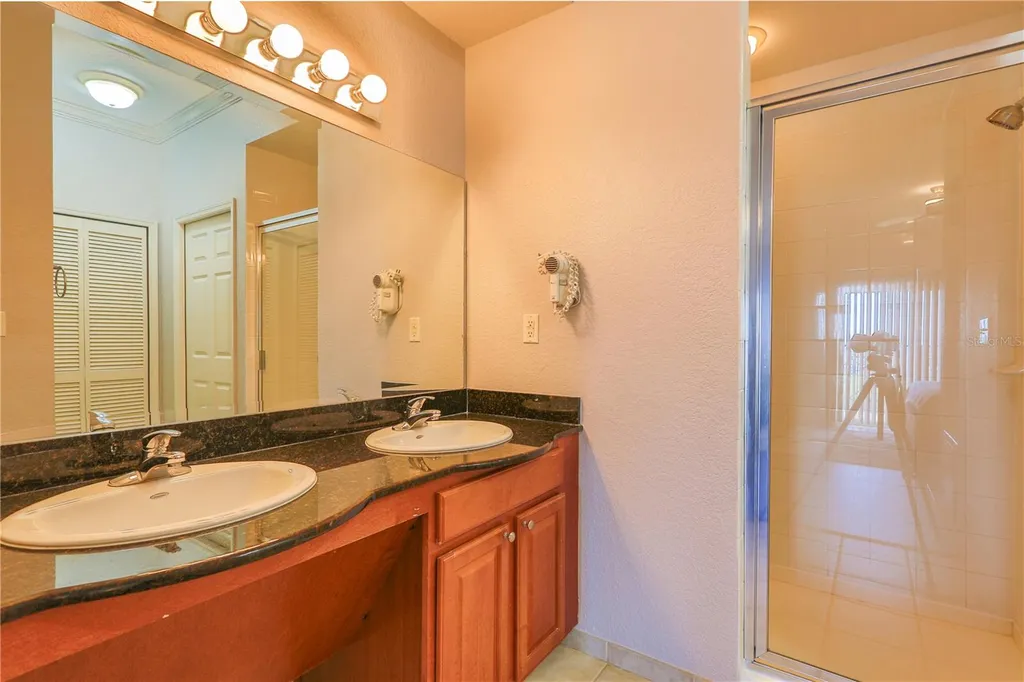 8101 Resort Village Drive Orlando FL 32821