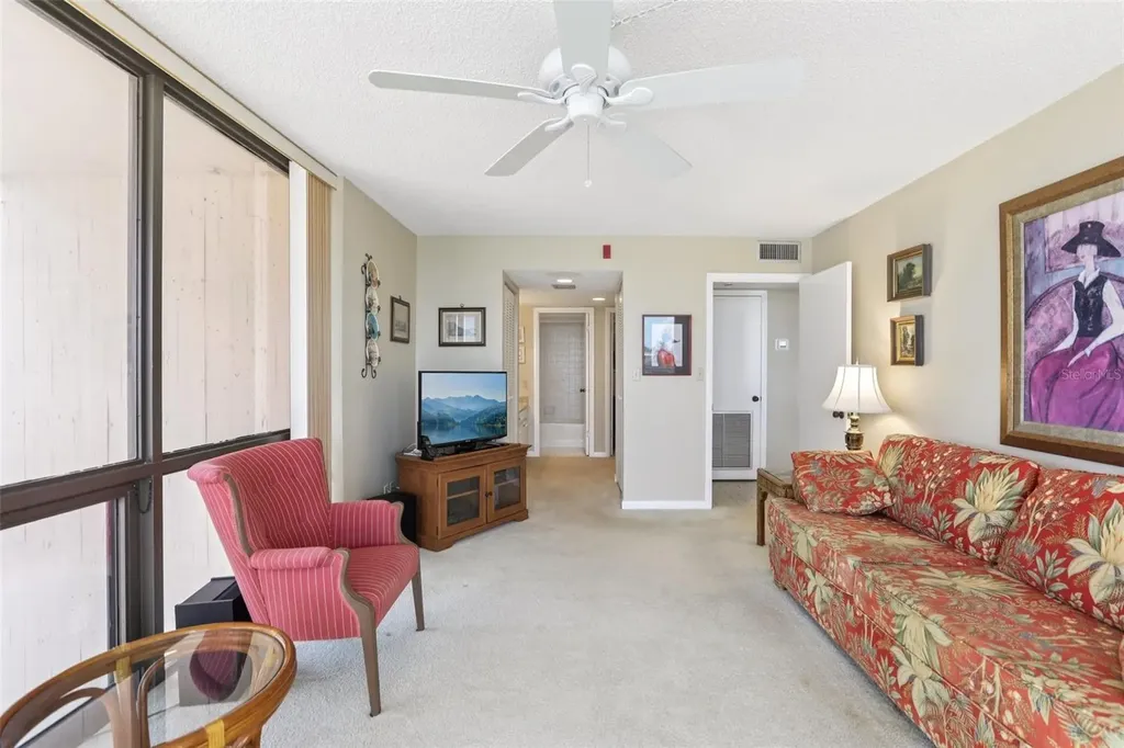 1 Key Capri Treasure Island FL 33706