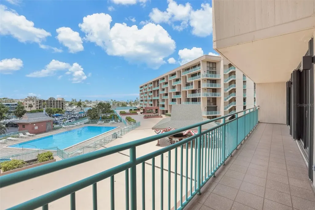 1 Key Capri Treasure Island FL 33706