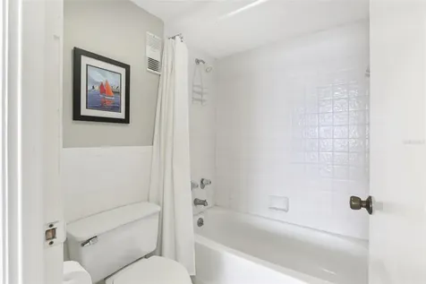 1 Key Capri Treasure Island FL 33706