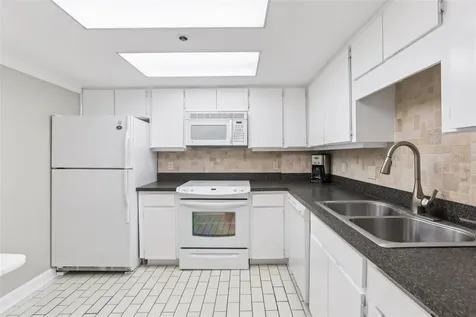 1 Key Capri Treasure Island FL 33706