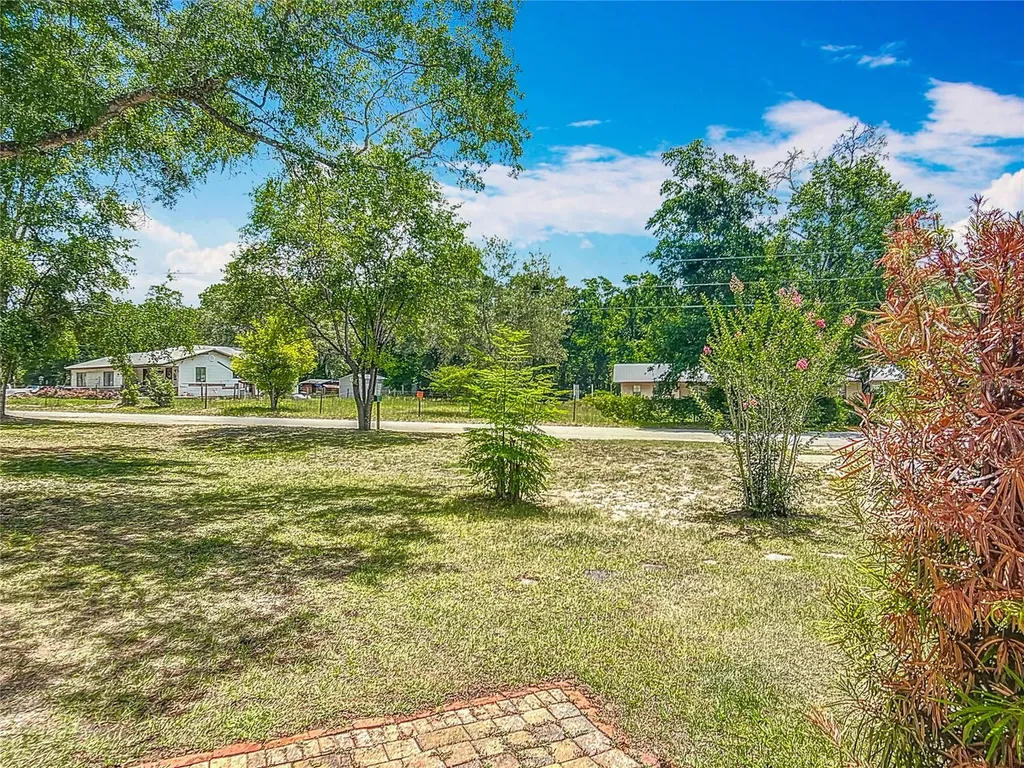 45 Forest Lane Bronson FL 32621