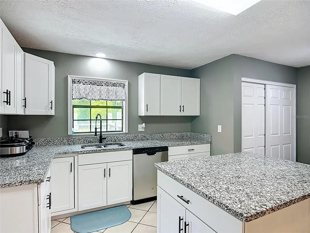 45 Forest Lane Bronson FL 32621