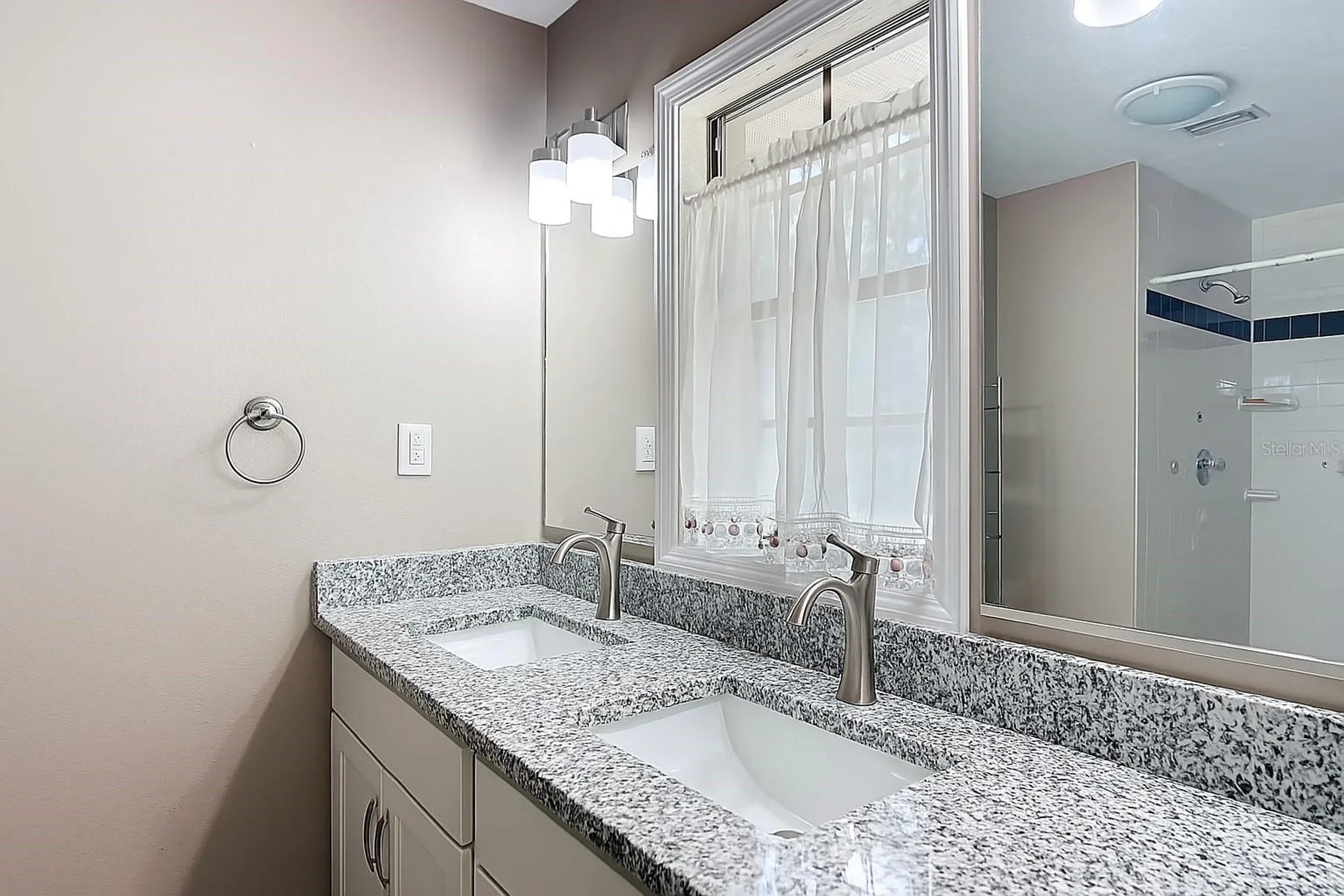 45 Forest Lane Bronson FL 32621