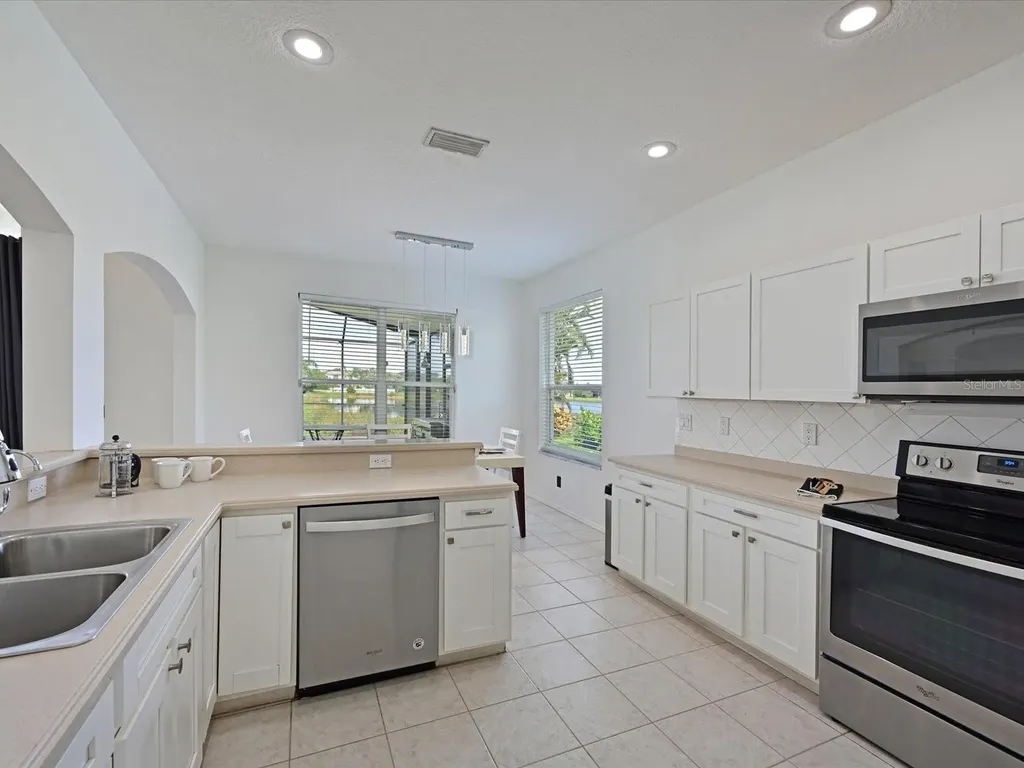 5184 51st Lane W Bradenton FL 34210