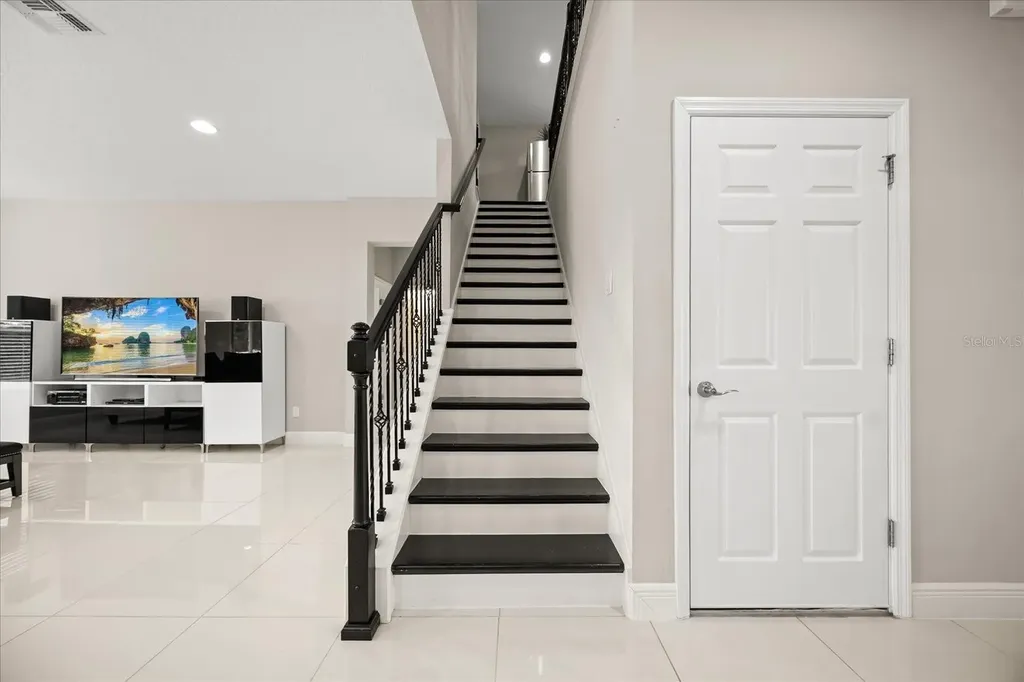 813 Marsh Reed Drive Winter Garden FL 34787