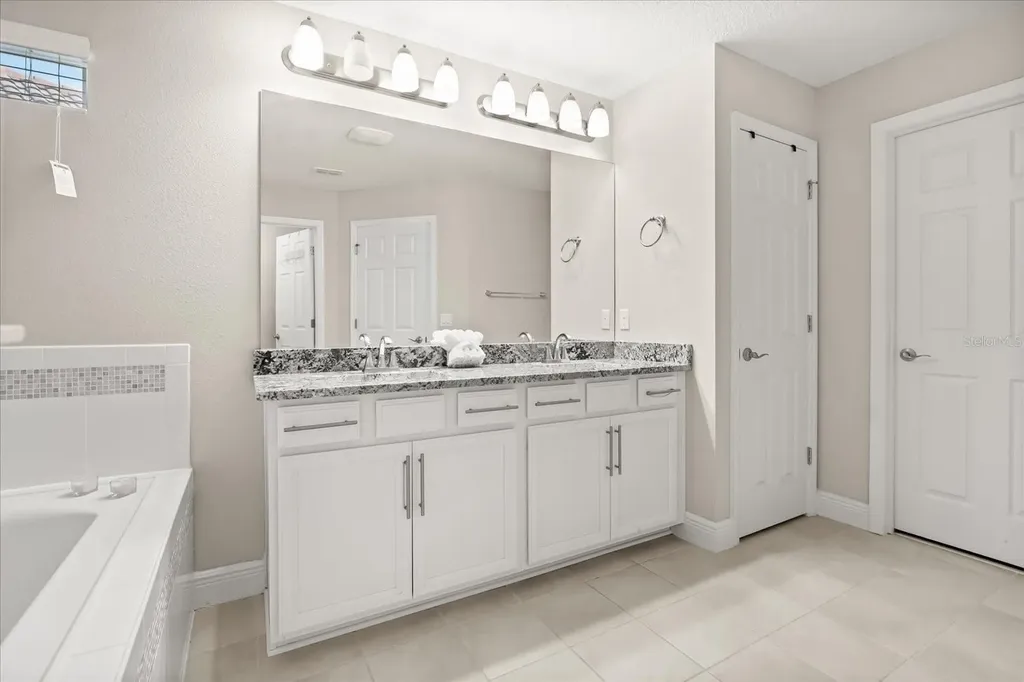 813 Marsh Reed Drive Winter Garden FL 34787