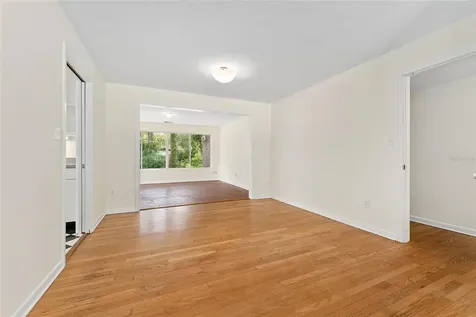 3857 SW 4th Place Gainesville FL 32607
