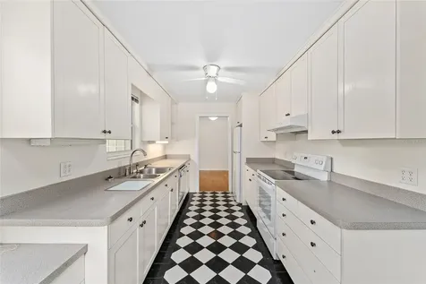 3857 SW 4th Place Gainesville FL 32607