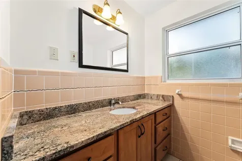 3857 SW 4th Place Gainesville FL 32607