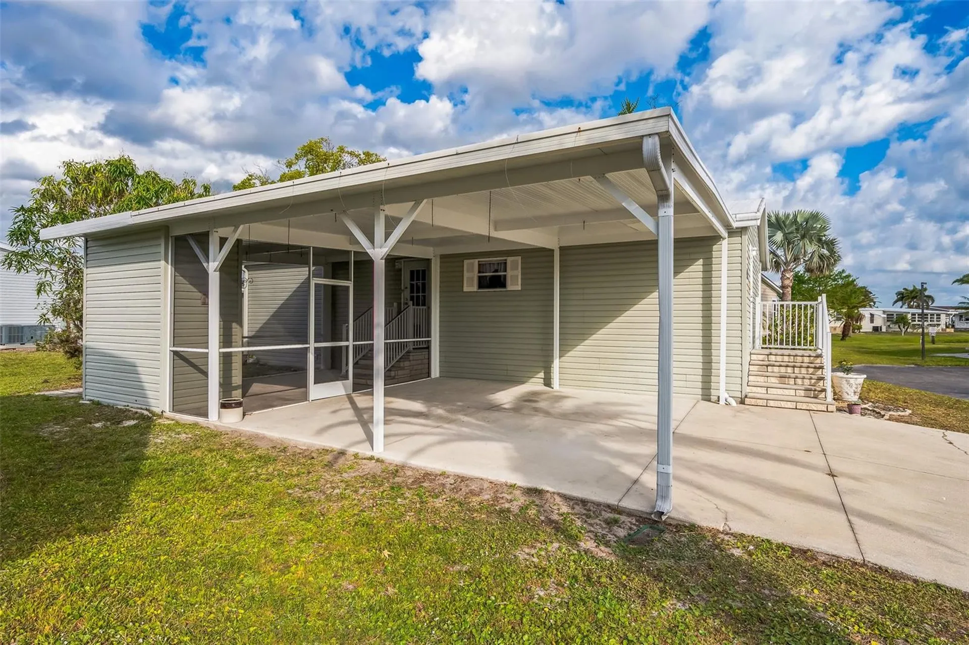 1000 Kings Highway Port Charlotte FL 33980