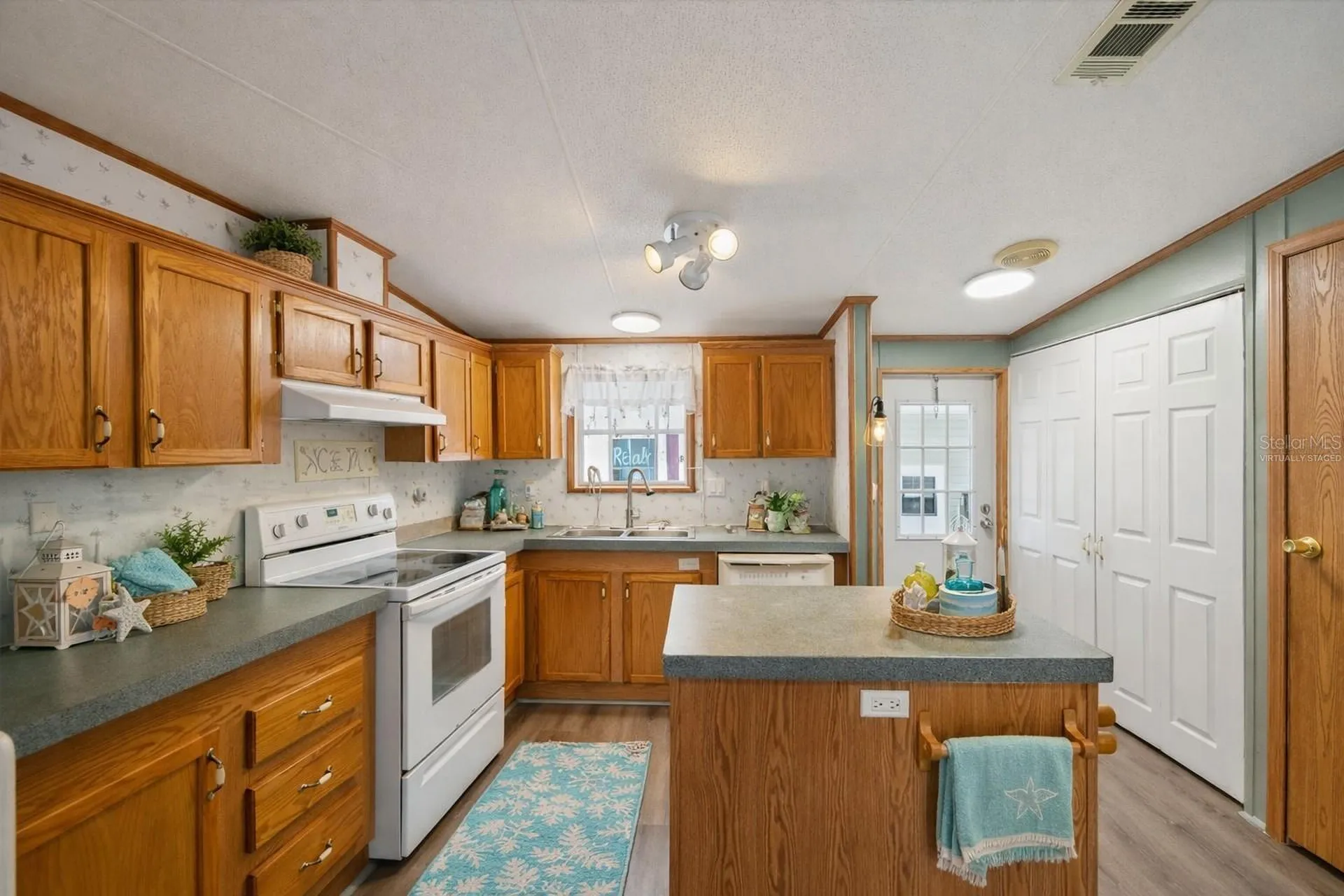 1000 Kings Highway Port Charlotte FL 33980
