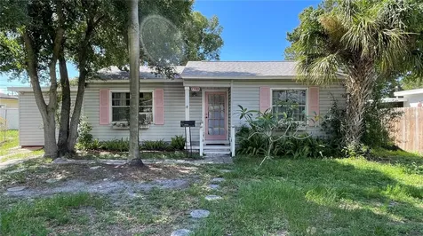 8211 Diagonal Road N St Petersburg FL 33702