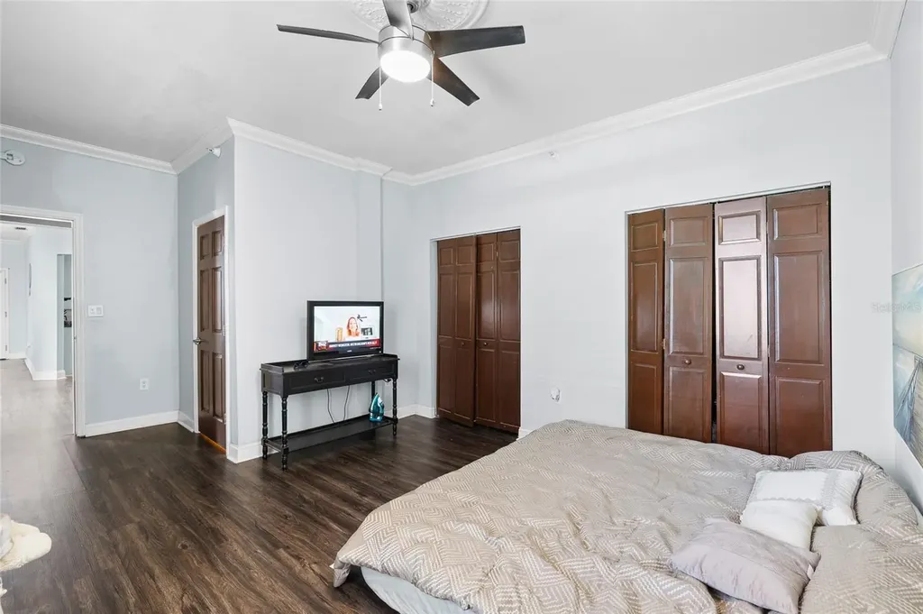 215 Central Avenue St Petersburg FL 33701