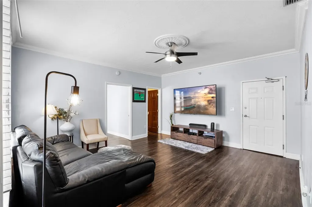 215 Central Avenue St Petersburg FL 33701