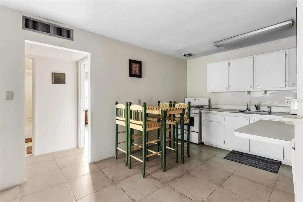 1700 SW 16th Court Gainesville FL 32608