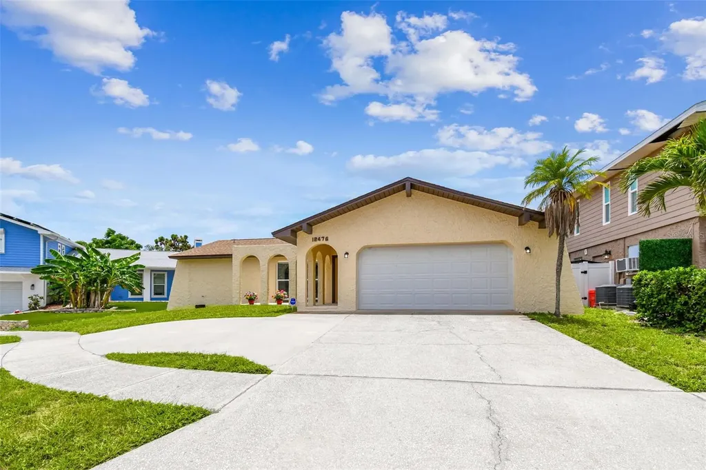 12476 81st Court Seminole FL 33772