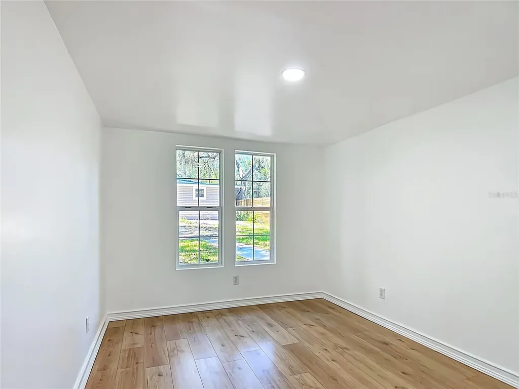 8781 S Lakeshore Drive Floral City FL 34436