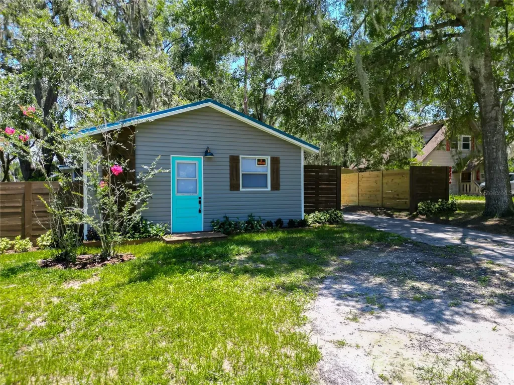 8781 S Lakeshore Drive Floral City FL 34436