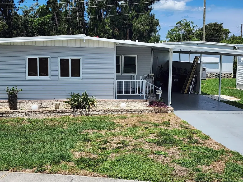 5316 Chateau Lane Bradenton FL 34207