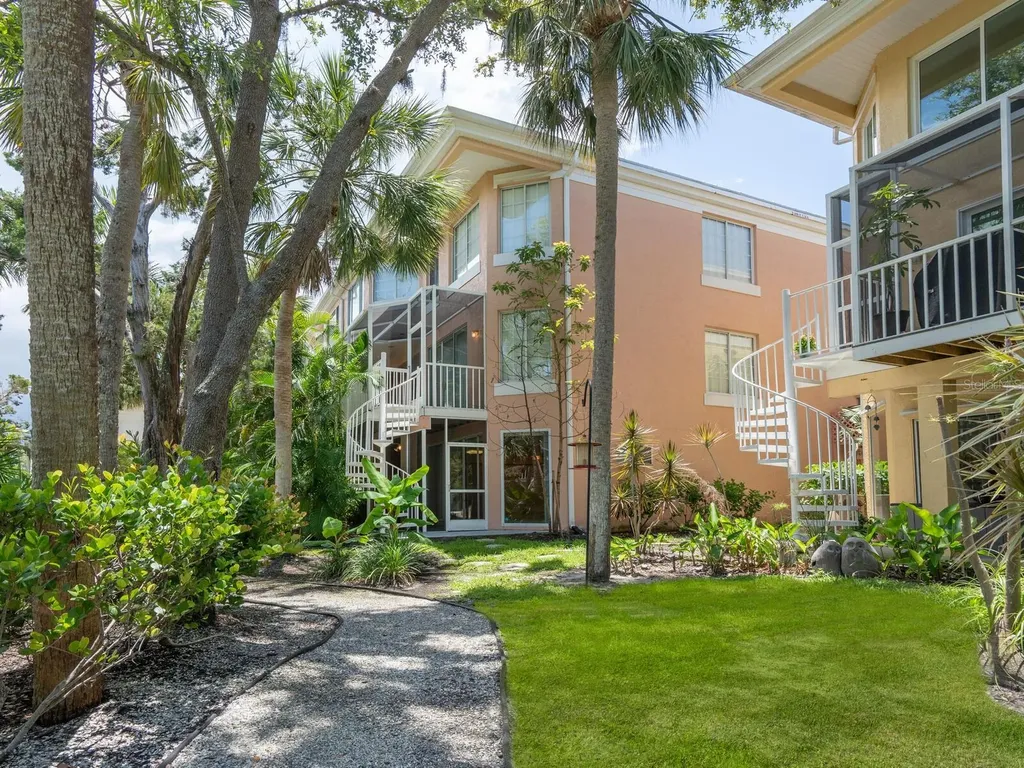 3954 Hamilton Club Circle Sarasota FL 34242