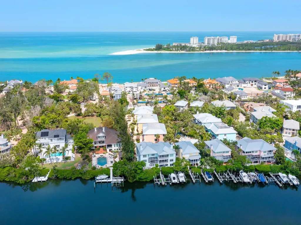 3954 Hamilton Club Circle Sarasota FL 34242