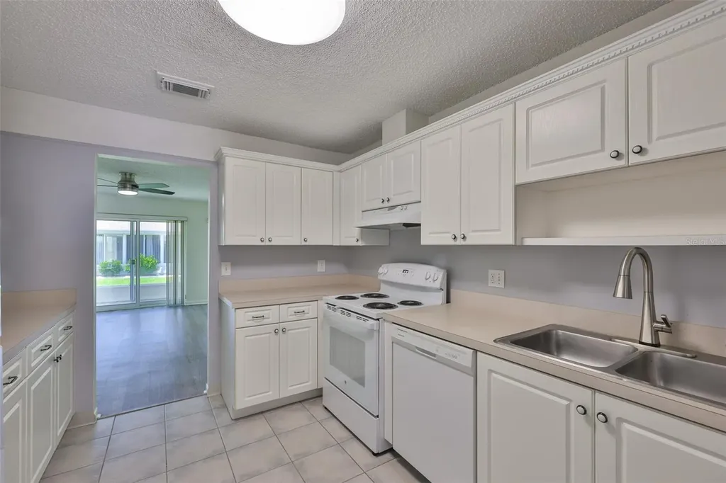 1210 Eastloch Court Sun City Center FL 33573