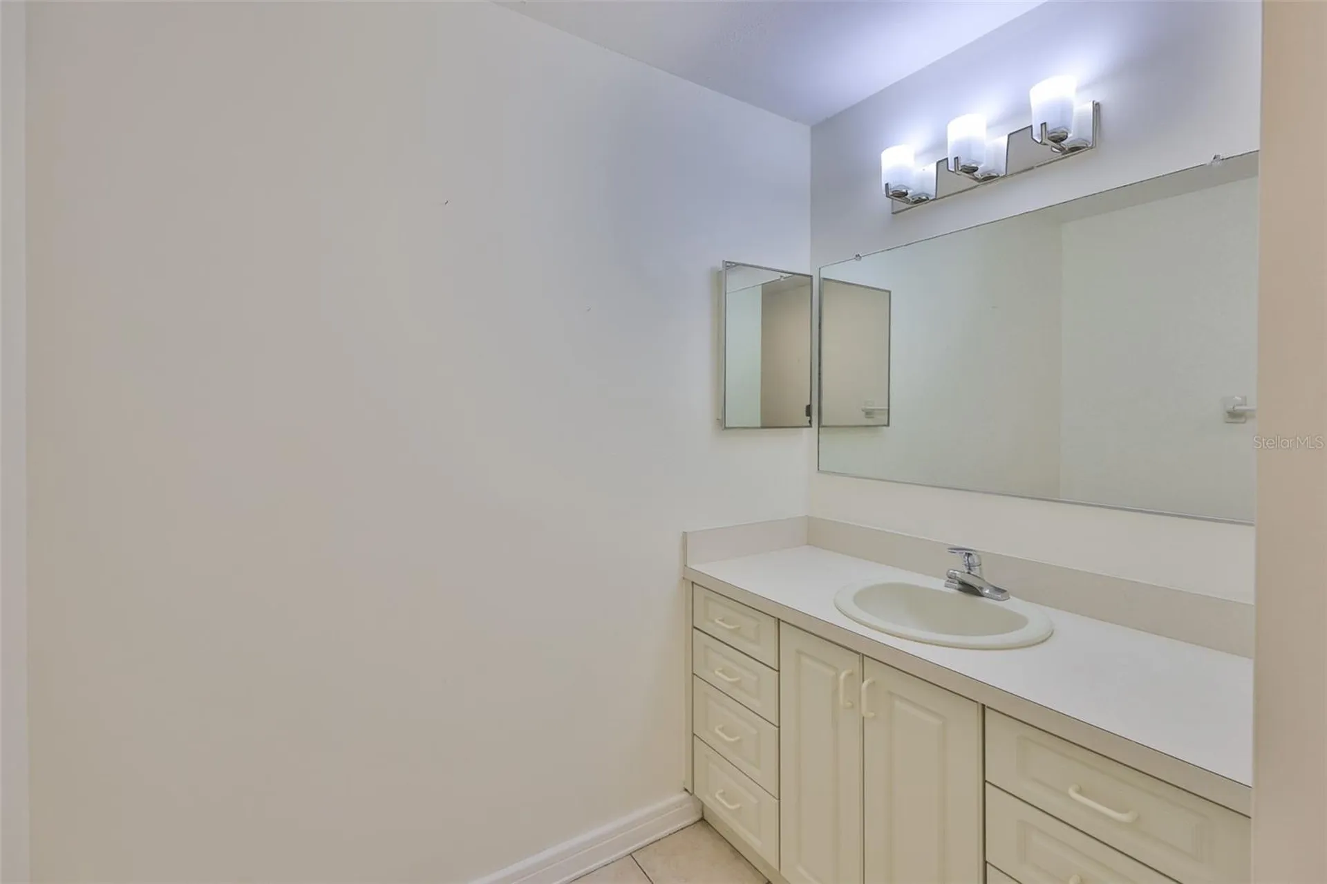 1210 Eastloch Court Sun City Center FL 33573