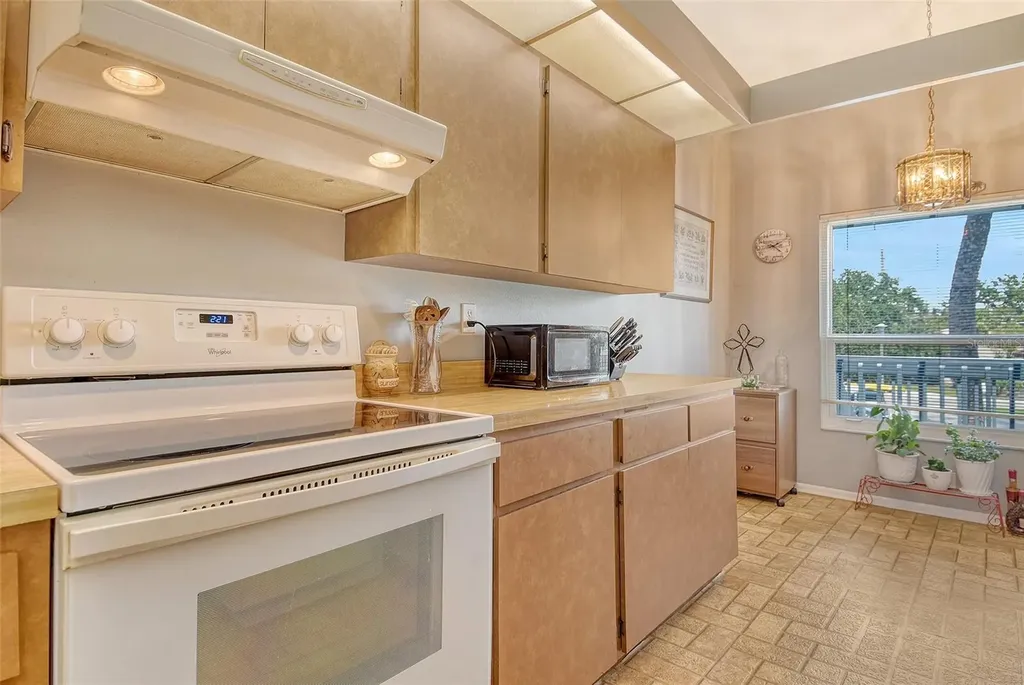 7214 Cloister Drive Sarasota FL 34231