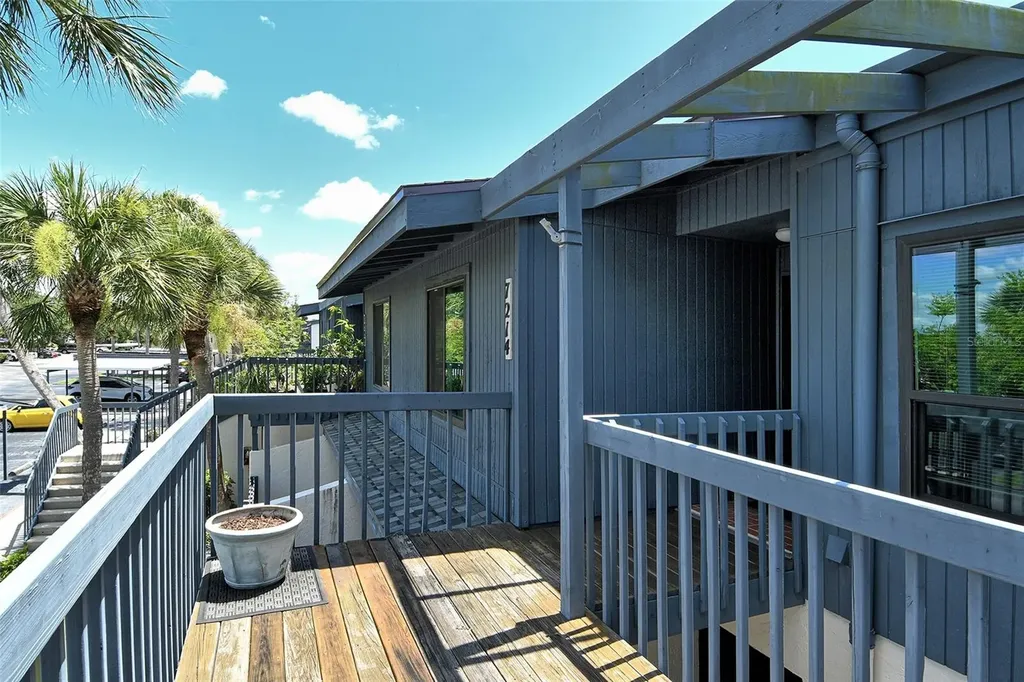 7214 Cloister Drive Sarasota FL 34231