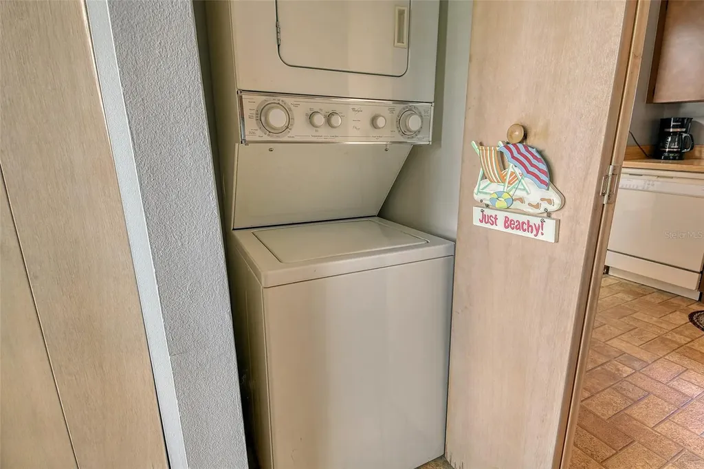 7214 Cloister Drive Sarasota FL 34231