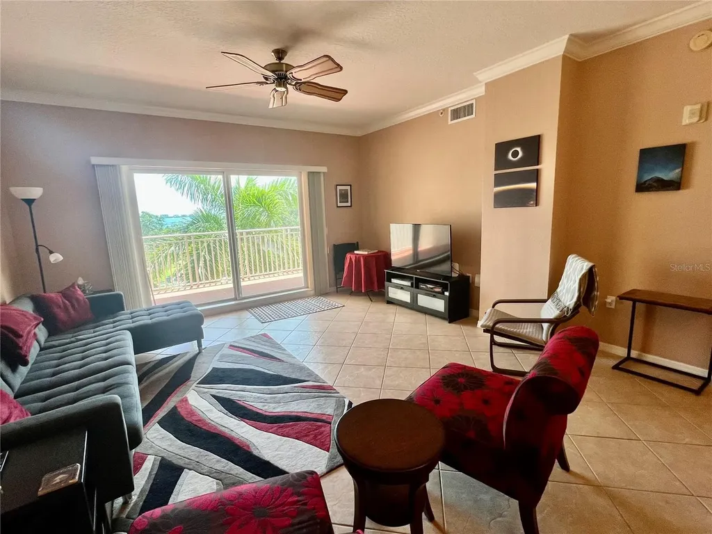 1188 N Tamiami Trail Sarasota FL 34236