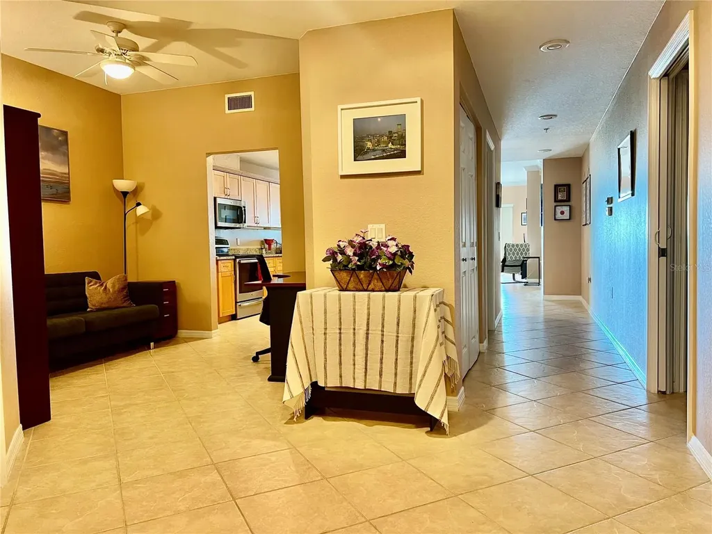 1188 N Tamiami Trail Sarasota FL 34236
