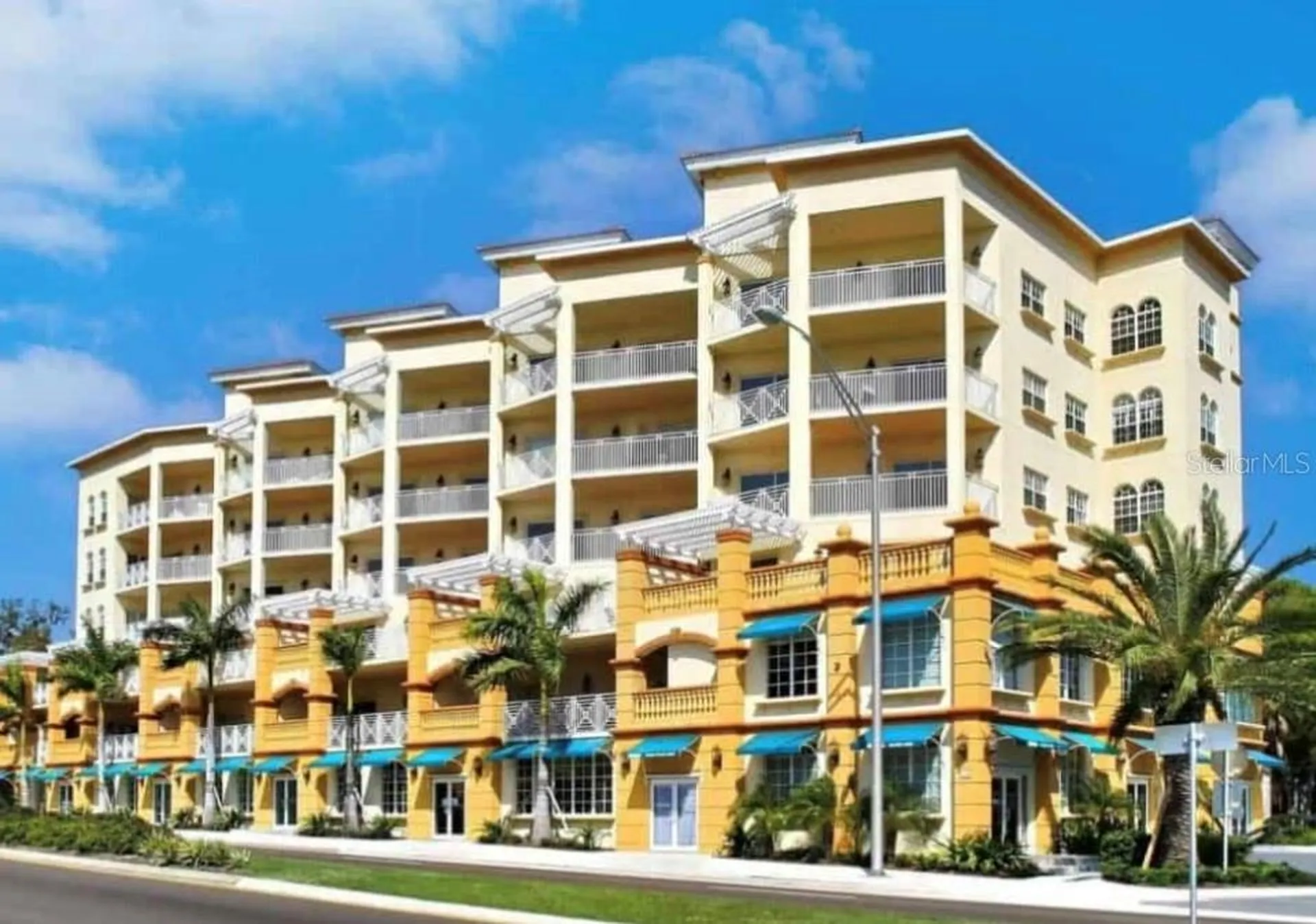 1188 N Tamiami Trail Sarasota FL 34236