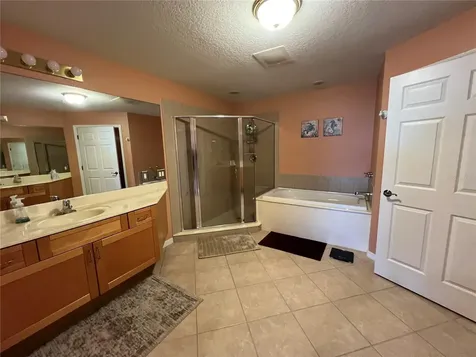 1188 N Tamiami Trail Sarasota FL 34236
