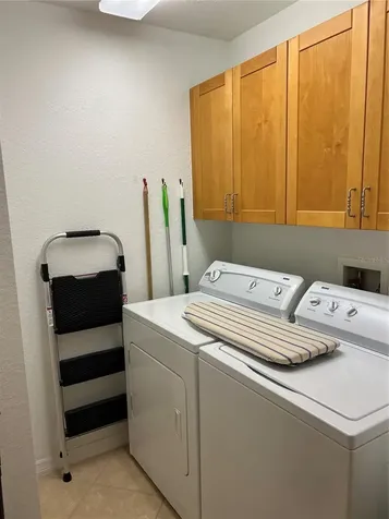 1188 N Tamiami Trail Sarasota FL 34236
