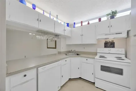 3134 Lake Pine Way Tarpon Springs FL 34688