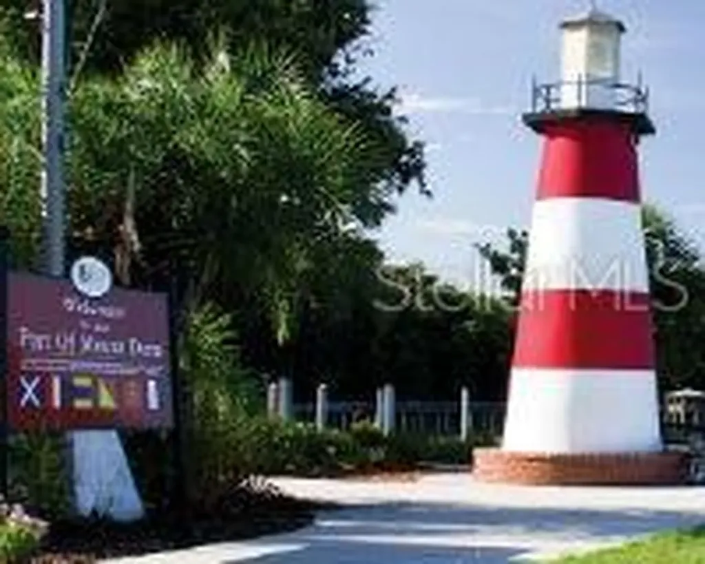 101 N Grandview Street Mount Dora FL 32757