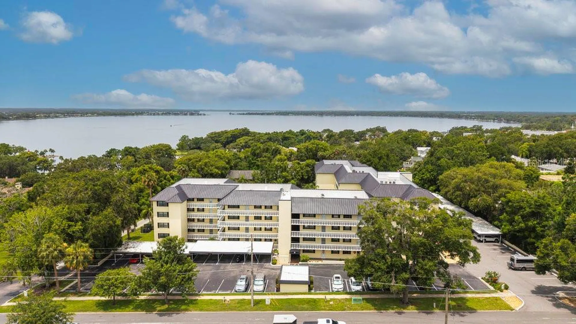 101 N Grandview Street Mount Dora FL 32757