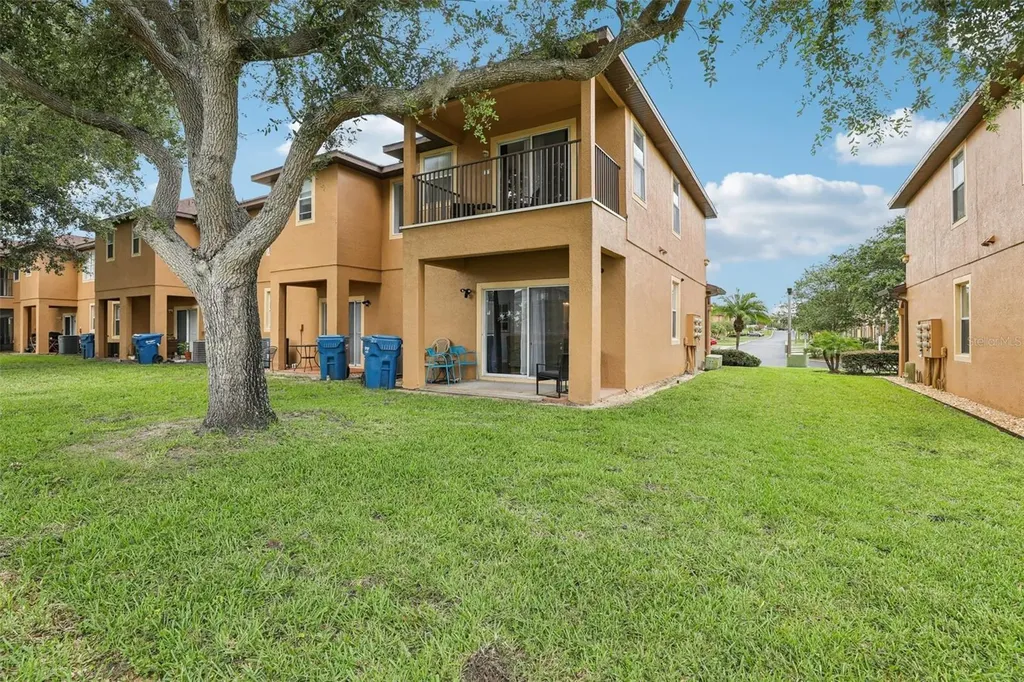 1052 Calabria Avenue Davenport FL 33897