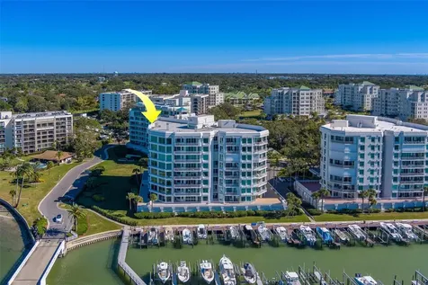 2 Seaside Lane Belleair FL 33756