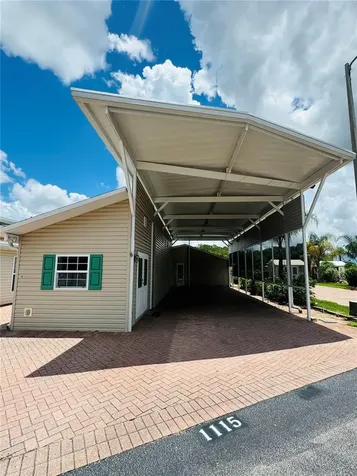 1115 Deer Creek Boulevard Davenport FL 33837
