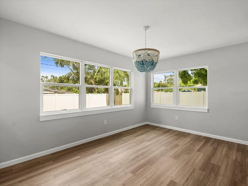 7571 Ridge Road Seminole FL 33772