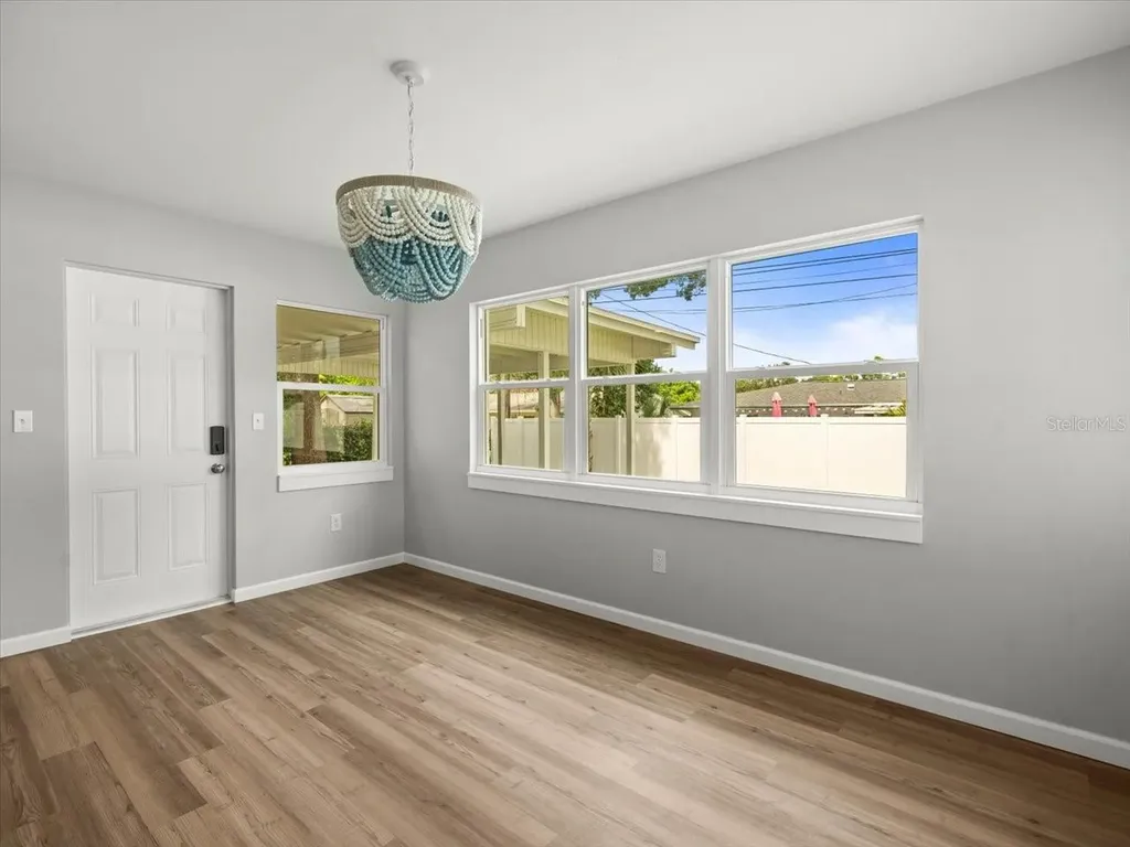 7571 Ridge Road Seminole FL 33772