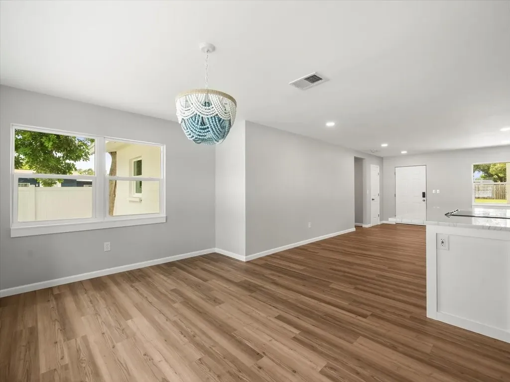 7571 Ridge Road Seminole FL 33772