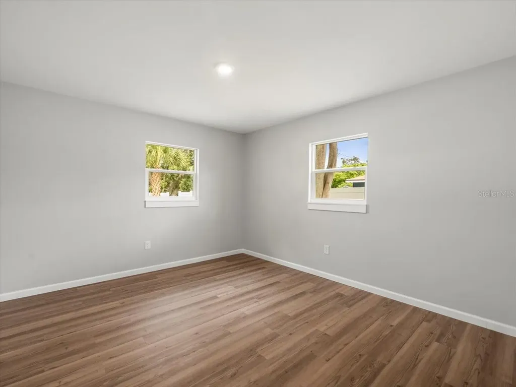 7571 Ridge Road Seminole FL 33772